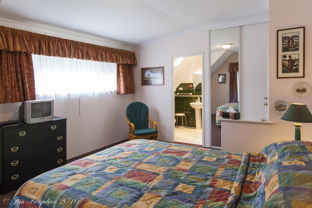 Aarn House B&B Airport Accommodation Perth Exterior foto