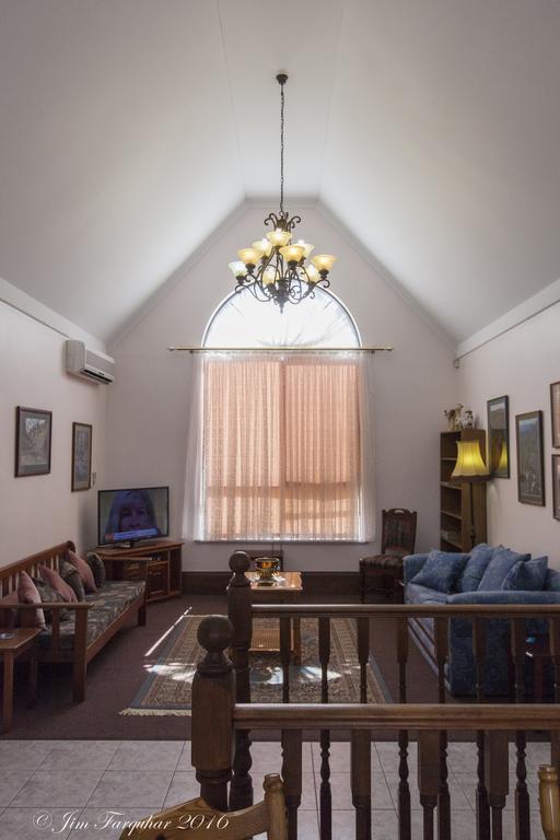 Aarn House B&B Airport Accommodation Perth Exterior foto