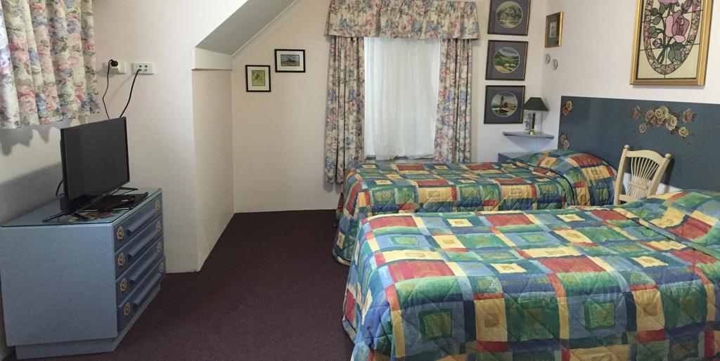 Aarn House B&B Airport Accommodation Perth Exterior foto
